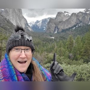 Meet your Posher, Courtney